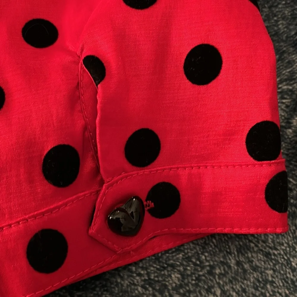 Red with black polka dots short sleeves with heart buttons dress. NWT sm woman’s - Picture 7 of 11